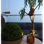 Penthouse-tasokas Moderni Kaupunki Huipulla -iso Jacuzzi Omalla Kattoterassilla - Aurinkotuolit Ja Aurinko Odottaa Sinua - Huikea Maisema- - 10 Hloe - Free Parking *