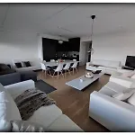 Penthouse-tasokas Moderni Kaupunki Huipulla -iso Jacuzzi Omalla Kattoterassilla - Aurinkotuolit Ja Aurinko Odottaa Sinua - Huikea Maisema- - 10 Hloe - Free Parking Апартаменты Тампере