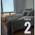 Penthouse-tasokas Moderni Kaupunki Huipulla -iso Jacuzzi Omalla Kattoterassilla - Aurinkotuolit Ja Aurinko Odottaa Sinua - Huikea Maisema- - 10 Hloe - Free Parking *