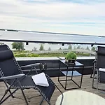 Penthouse-tasokas Moderni Kaupunki Huipulla -iso Jacuzzi Omalla Kattoterassilla - Aurinkotuolit Ja Aurinko Odottaa Sinua - Huikea Maisema- - 10 Hloe - Free Parking Apartmán