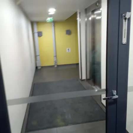 Penthouse-tasokas Moderni Kaupunki Huipulla -iso Jacuzzi Omalla Kattoterassilla - Aurinkotuolit Ja Aurinko Odottaa Sinua - Huikea Maisema- - 10 Hloe - Free Parking Lejlighed *