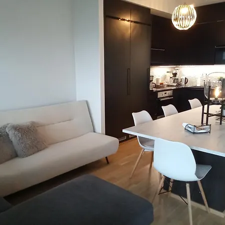 Апартаменты Penthouse-tasokas Moderni Kaupunki Huipulla -iso Jacuzzi Omalla Kattoterassilla - Aurinkotuolit Ja Aurinko Odottaa Sinua - Huikea Maisema- - 10 Hloe - Free Parking Тампере