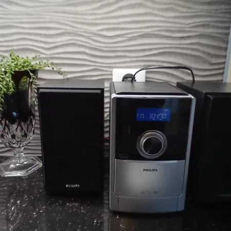 Penthouse-tasokas Moderni Kaupunki Huipulla -iso Jacuzzi Omalla Kattoterassilla - Aurinkotuolit Ja Aurinko Odottaa Sinua - Huikea Maisema- - 10 Hloe - Free Parking *