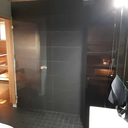 Penthouse-tasokas Moderni Kaupunki Huipulla -iso Jacuzzi Omalla Kattoterassilla - Aurinkotuolit Ja Aurinko Odottaa Sinua - Huikea Maisema- - 10 Hloe - Free Parking 公寓