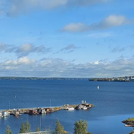 Penthouse-tasokas Moderni Kaupunki Huipulla -iso Jacuzzi Omalla Kattoterassilla - Aurinkotuolit Ja Aurinko Odottaa Sinua - Huikea Maisema- - 10 Hloe - Free Parking