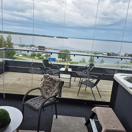 Penthouse Aurea Nordic Tasokas Moderni Kaupunki Tampereen Huipulla -iso Jacuzzi Omalla Kattoterassilla - Aurinkotuolit Ja Aurinko Odottaa Sinua - Huikea Maisema- - 10 Hloe - *