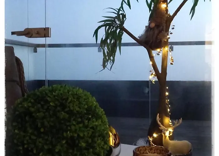 Penthouse-tasokas Moderni Kaupunki Huipulla -iso Jacuzzi Omalla Kattoterassilla - Aurinkotuolit Ja Aurinko Odottaa Sinua - Huikea Maisema- - 10 Hloe - Free Parking *