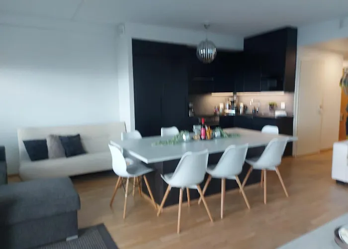 Penthouse-tasokas Moderni Kaupunki Huipulla -iso Jacuzzi Omalla Kattoterassilla - Aurinkotuolit Ja Aurinko Odottaa Sinua - Huikea Maisema- - 10 Hloe - Free Parking Апартаменты