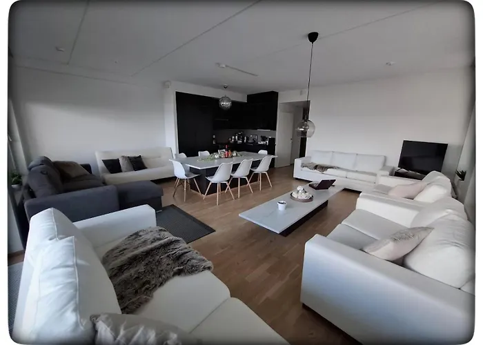 Penthouse-tasokas Moderni Kaupunki Huipulla -iso Jacuzzi Omalla Kattoterassilla - Aurinkotuolit Ja Aurinko Odottaa Sinua - Huikea Maisema- - 10 Hloe - Free Parking Апартаменты Тампере