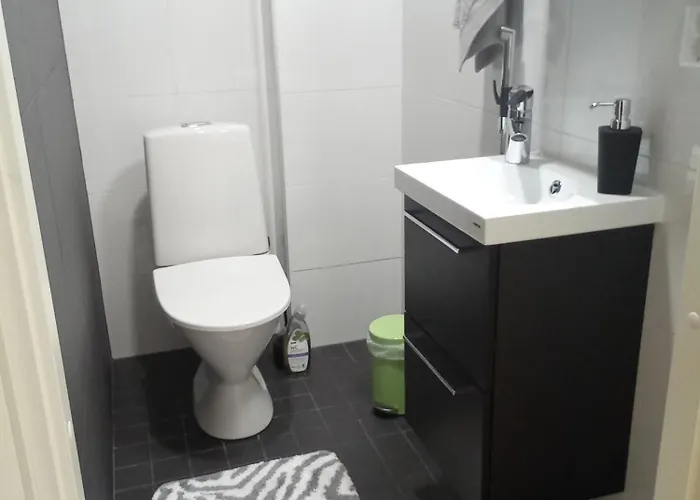 Penthouse-tasokas Moderni Kaupunki Huipulla -iso Jacuzzi Omalla Kattoterassilla - Aurinkotuolit Ja Aurinko Odottaa Sinua - Huikea Maisema- - 10 Hloe - Free Parking Апартаменты Тампере