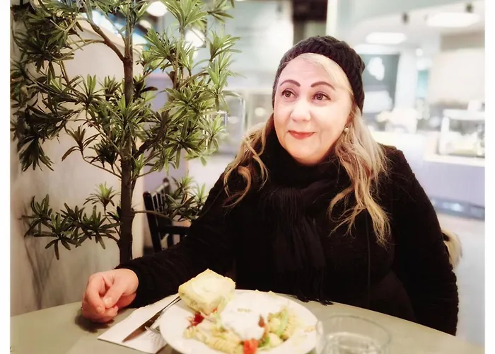 Penthouse-tasokas Moderni Kaupunki Huipulla -iso Jacuzzi Omalla Kattoterassilla - Aurinkotuolit Ja Aurinko Odottaa Sinua - Huikea Maisema- - 10 Hloe - Free Parking Апартаменты *