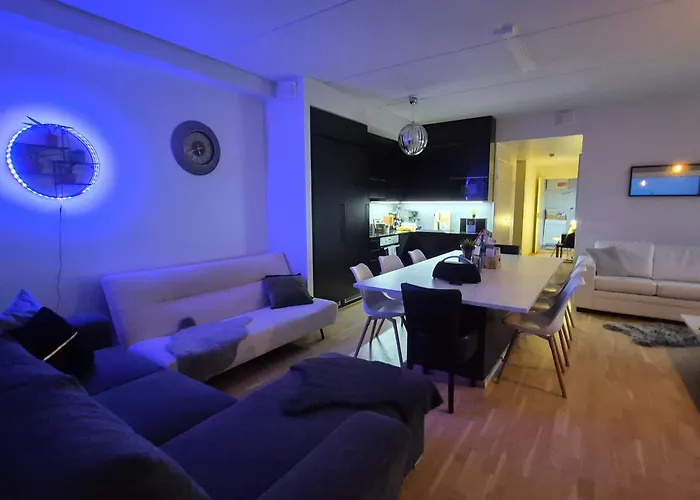 Апартаменты Penthouse-tasokas Moderni Kaupunki Huipulla -iso Jacuzzi Omalla Kattoterassilla - Aurinkotuolit Ja Aurinko Odottaa Sinua - Huikea Maisema- - 10 Hloe - Free Parking Тампере