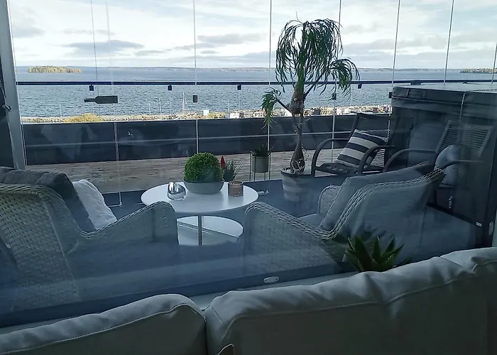 Penthouse-tasokas Moderni Kaupunki Huipulla -iso Jacuzzi Omalla Kattoterassilla - Aurinkotuolit Ja Aurinko Odottaa Sinua - Huikea Maisema- - 10 Hloe - Free Parking